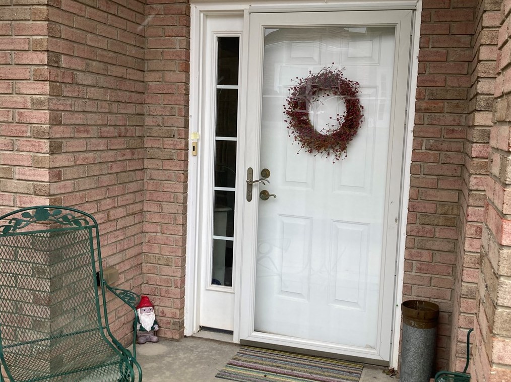 1203 Seminole Cir, Beaver Falls, PA 15010