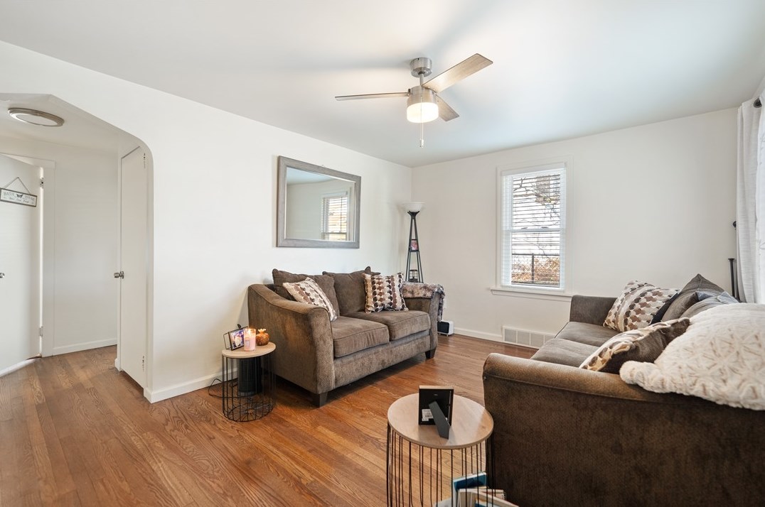 428 Newkirk St, Collier Township, PA 15106-2007