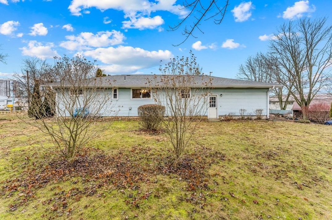 922 State Route 18, New Wilmington, PA 16142