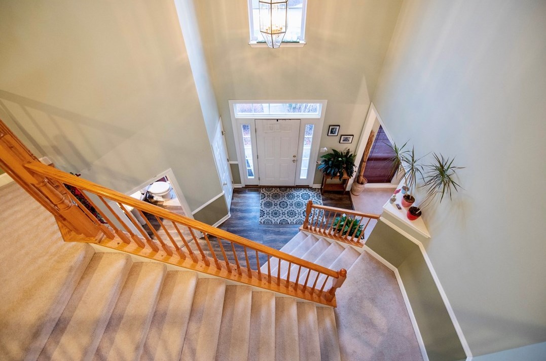 102 Tanglewood Ct, North Huntingdon, PA 15642-4749
