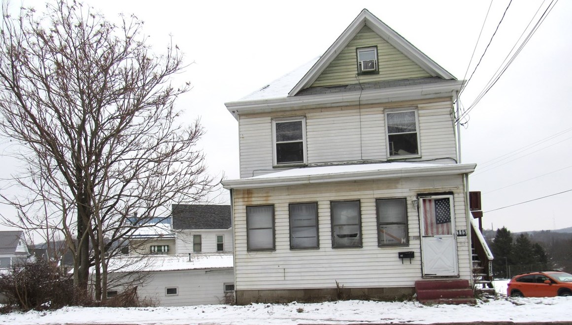115 Zeigler Ave, Butler, PA 16001-6128