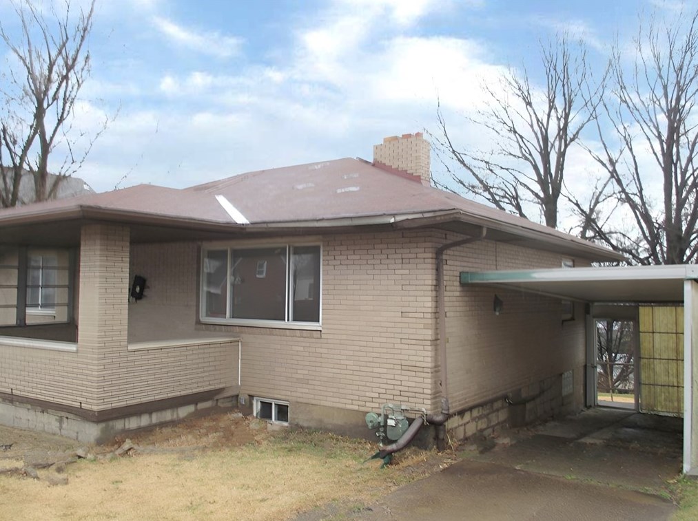 140 Magnolia St, Whitaker, PA 15120