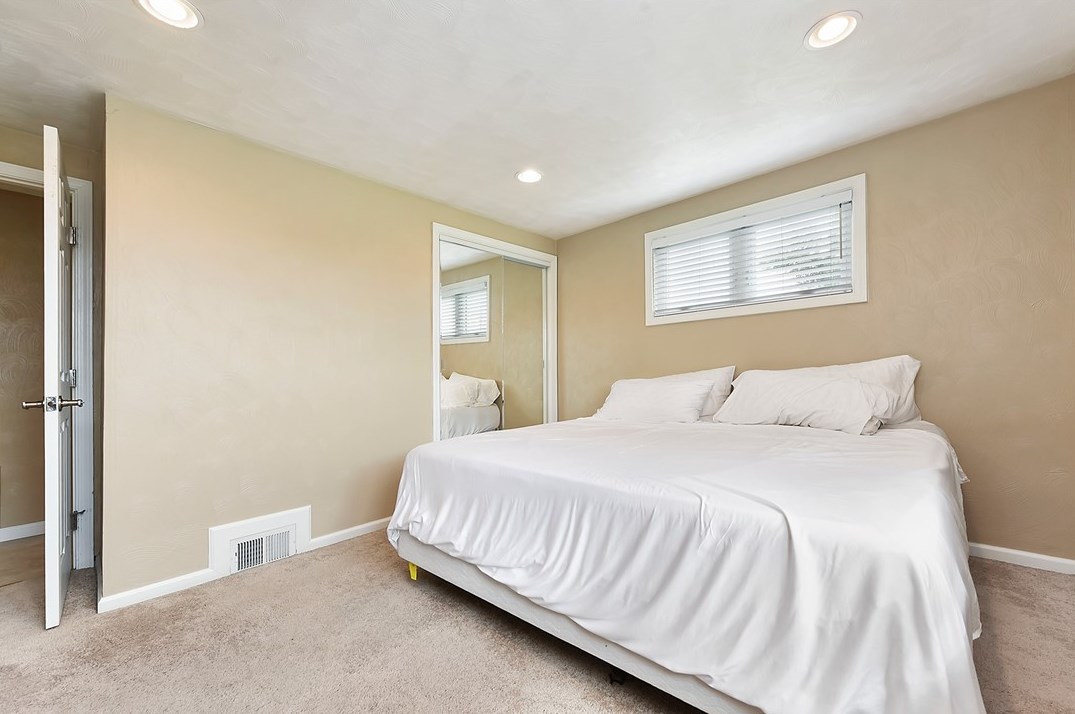 1723 Howell St, North Versailles PA  15137-2616 exterior