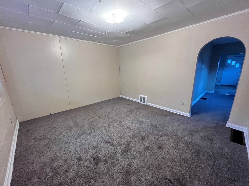 1208 Crescent Ave, Ellwood City, PA 16117