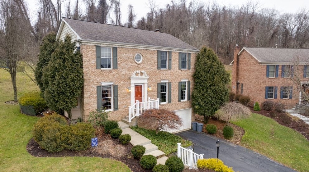 111 Creekside Ct, Venetia, PA 15367
