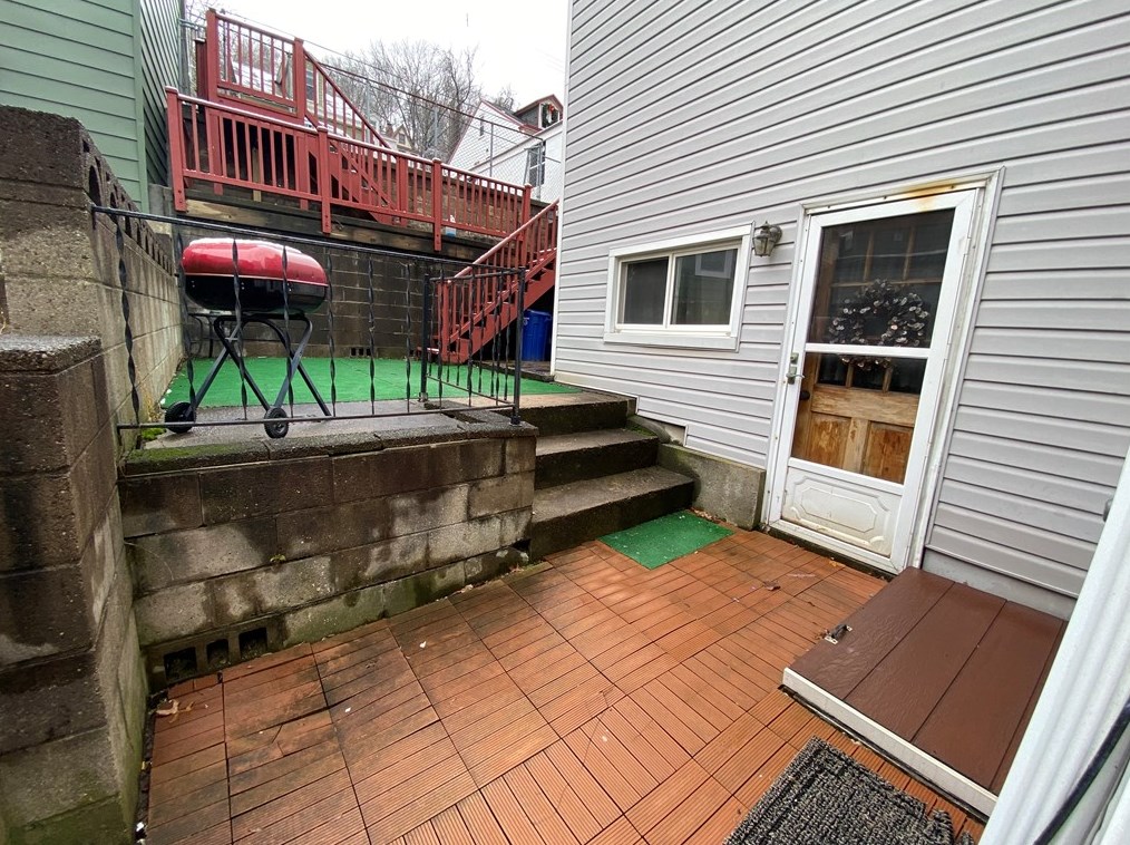 94 Pius St #2, Pittsburgh, PA 15203