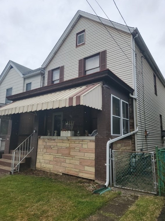 213 Sherman Ave, Vandergrift, PA 15690