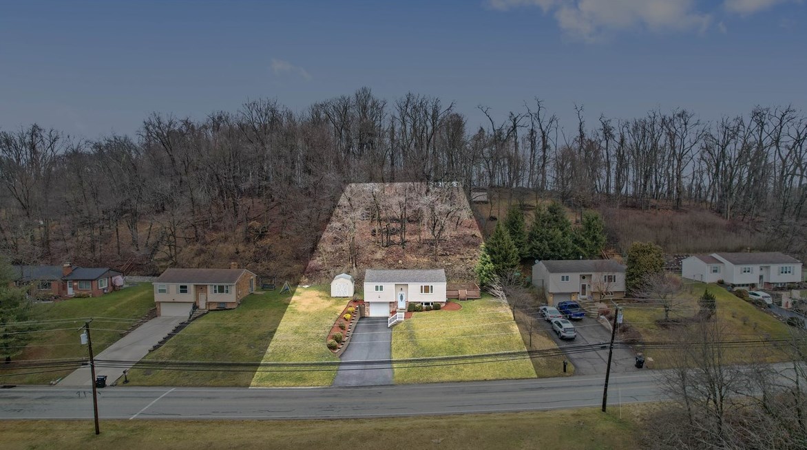 6384 Churchill Rd, Bethel Park, PA 15102