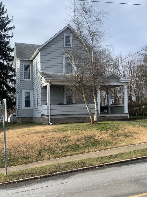 211 Prospect St, Midway, PA 15060