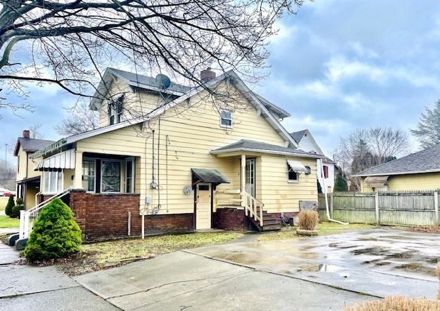 307 Pine St, Beaver Falls, PA 15010