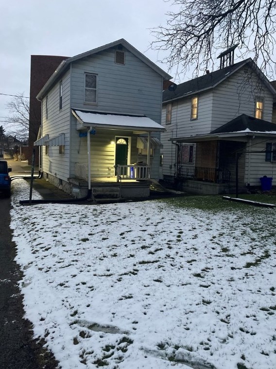 14 Maitland St, New Castle, PA 16101