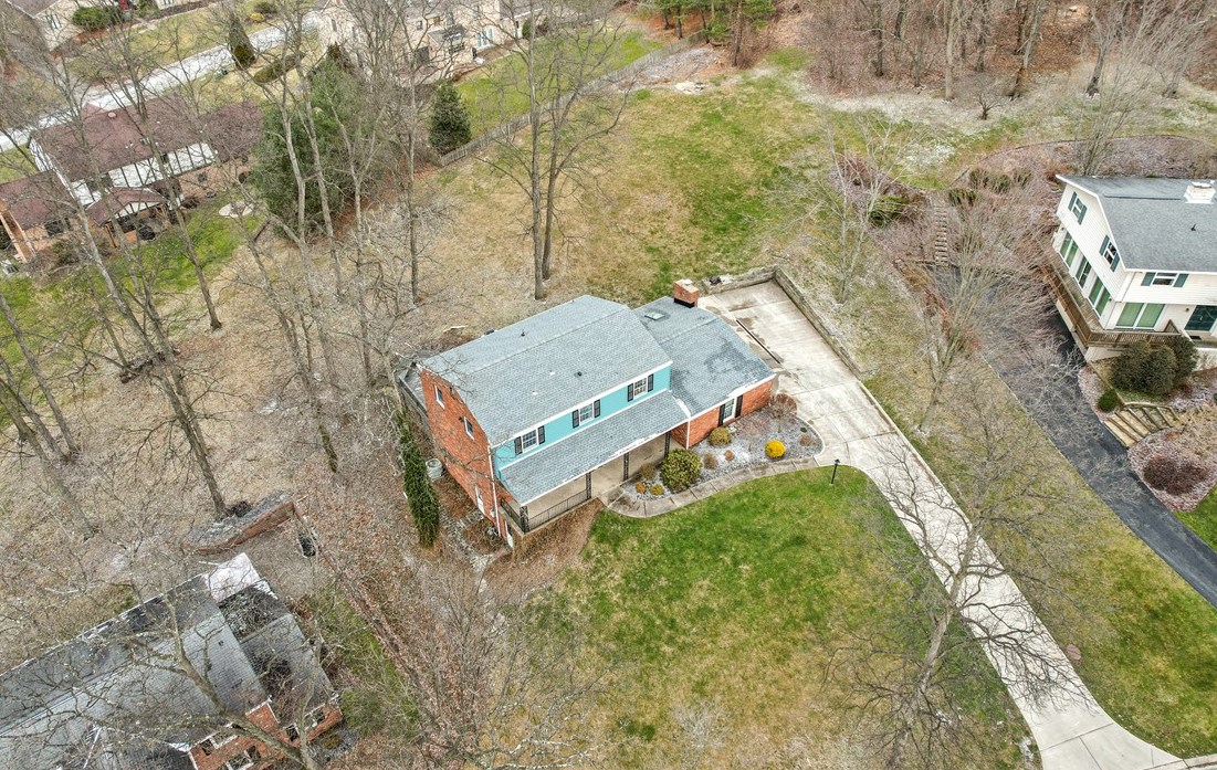 211 Trinity Dr, Canonsburg, PA 15317