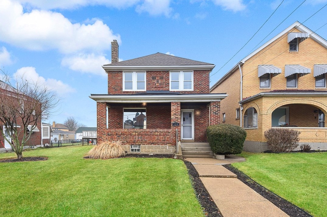 129 E Schwab, Whitaker, PA 15120