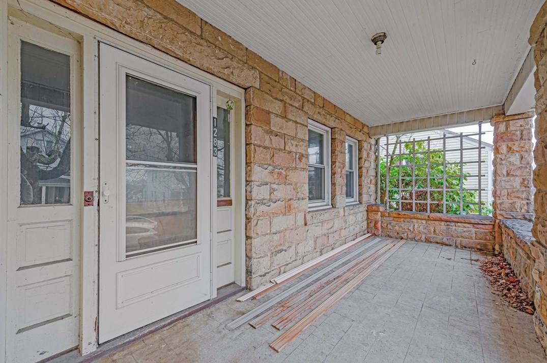 1283 Washington St, Indiana, PA 15701-2845