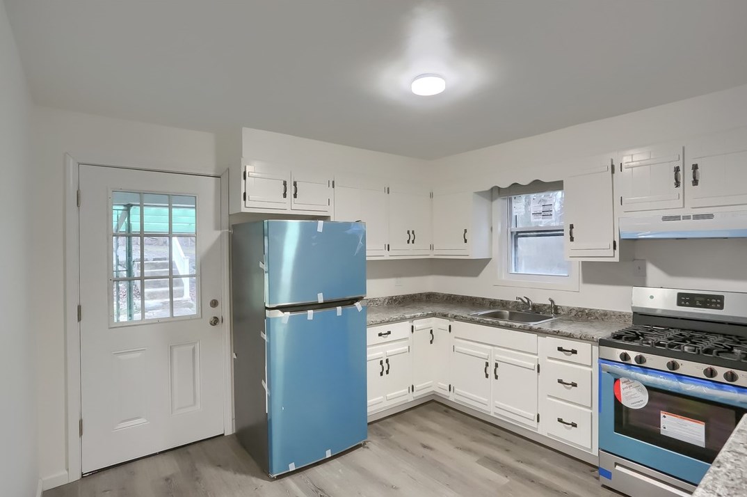 231 Fairlawn Dr, Monroeville, PA 15146-1233