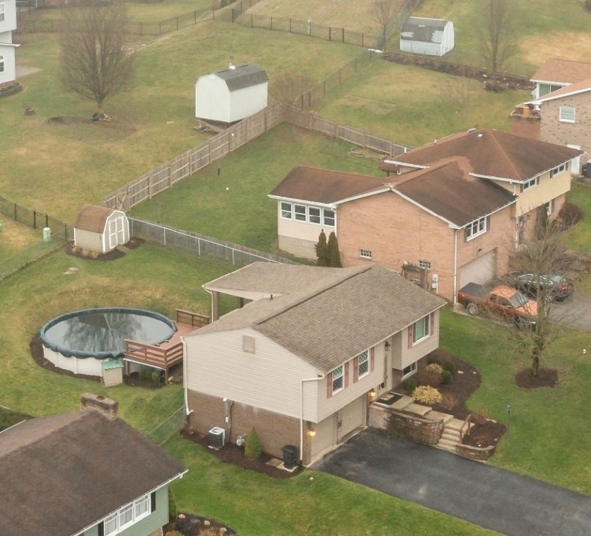 1380 Beau St, Washington PA  15301-9509 exterior