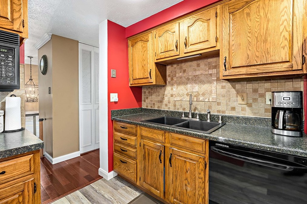 1380 Beau St, Washington PA  15301-9509 exterior