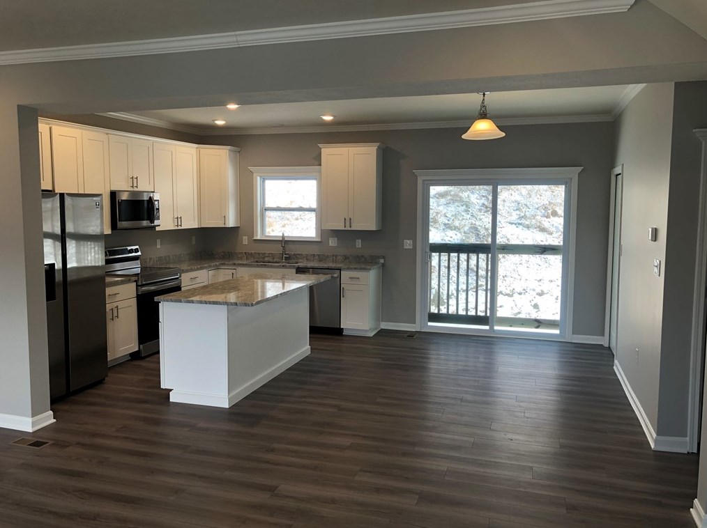 2408 Canterbury Dr, Imperial, PA 15126