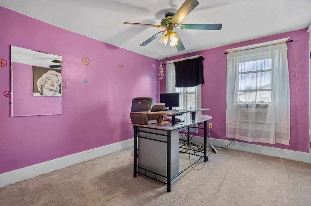 713 Old Zelienople Rd, Ellwood City PA  16117-4149 exterior