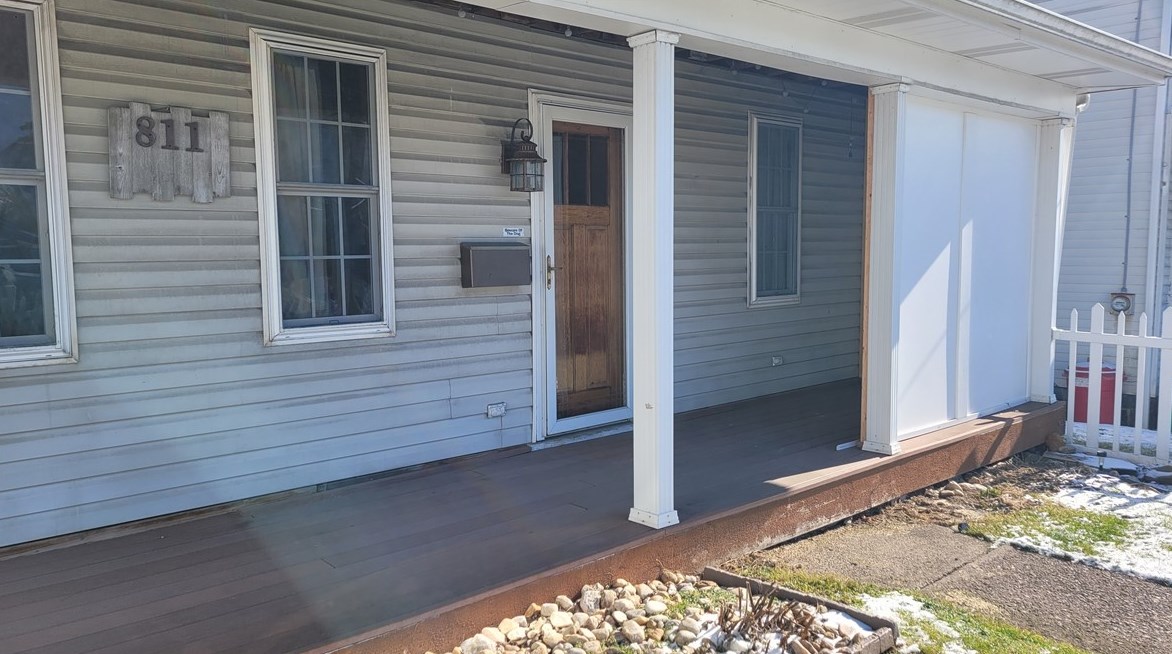 811 Center Ave, Butler, PA 16001-6512