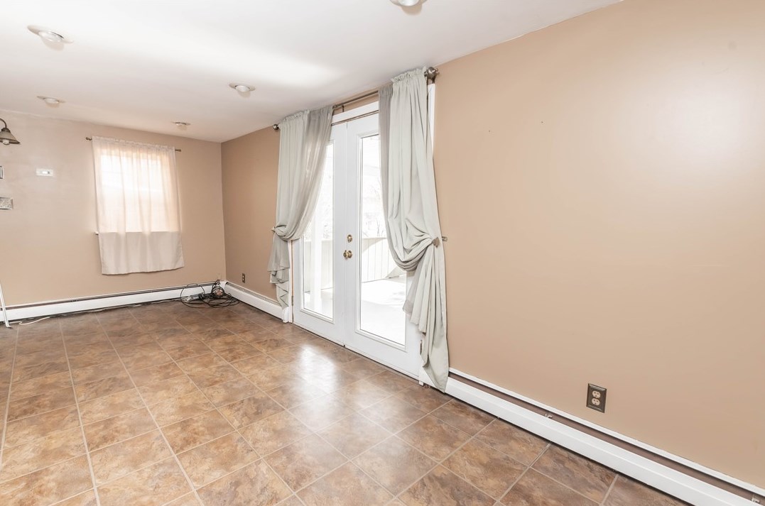 246 Oak St, Indiana PA  15701-2038 exterior