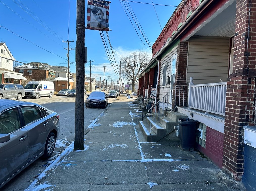 1208 4th Ave, Moon Twp, PA 15108-1618