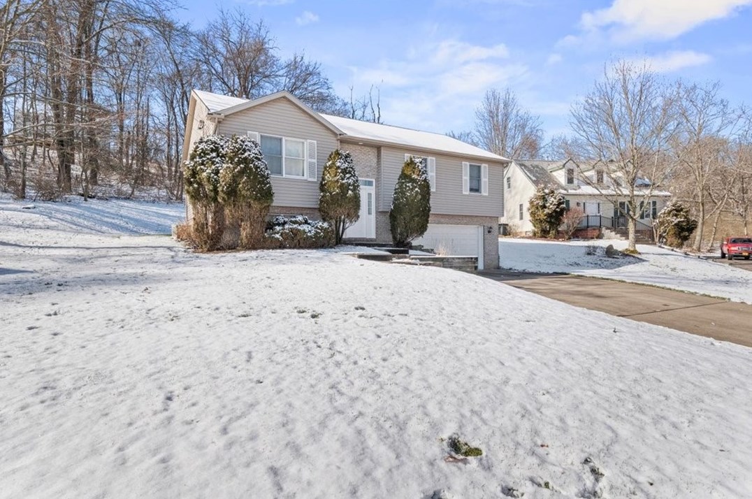 2270 Montgomery Rd, Sewickley, PA 15143