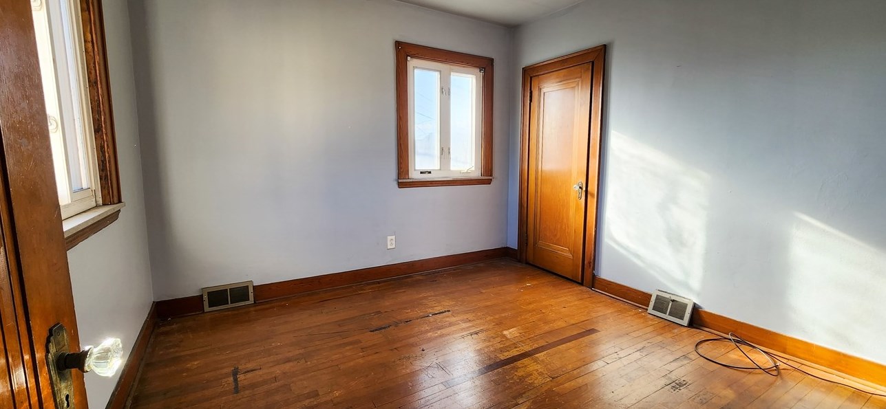 529 Collins Ave, East Pgh PA  15112-1107 exterior