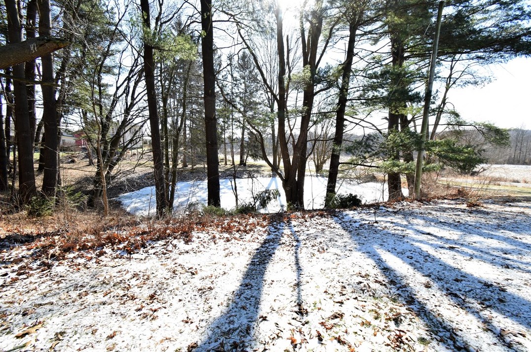 652 River Rd, Greenville, PA 16125