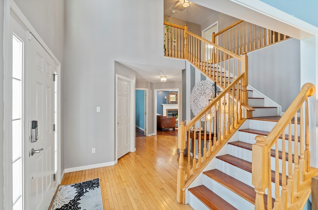 108 Sandcreek Dr, Canonsburg, PA 15317