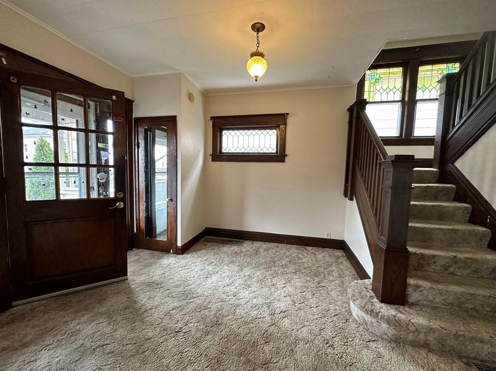 302 Sherman Ave, Hermitage, PA 16146