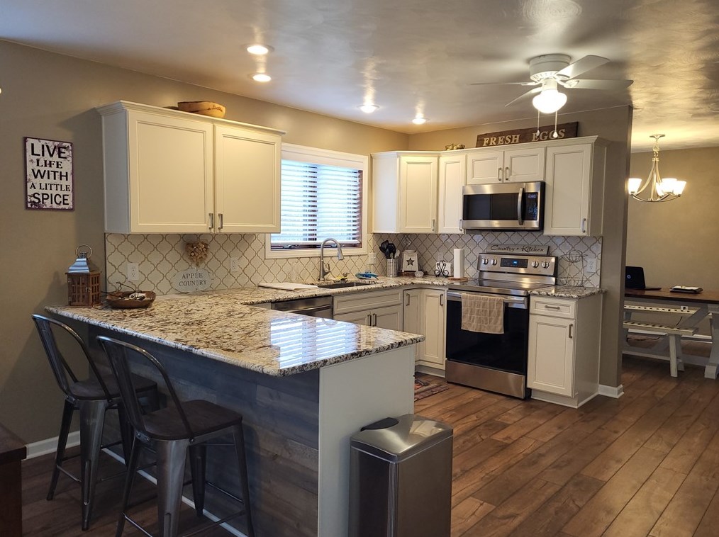 317 Fassinger Rd, Evans City, PA 16033