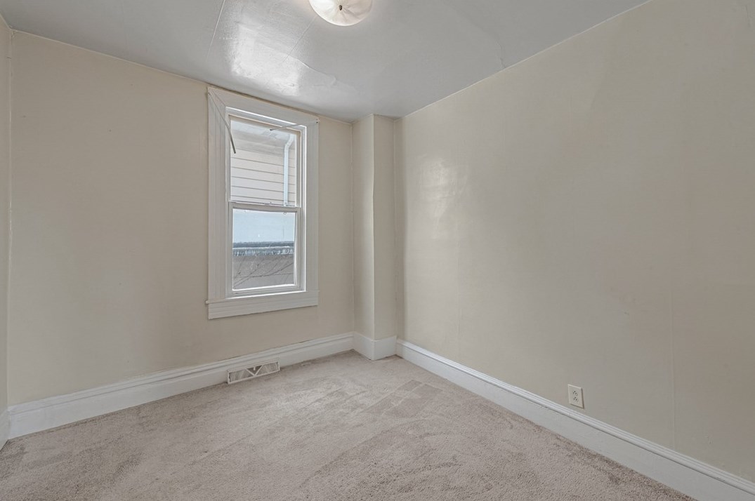 330 New Castle St, Butler PA 16001 exterior