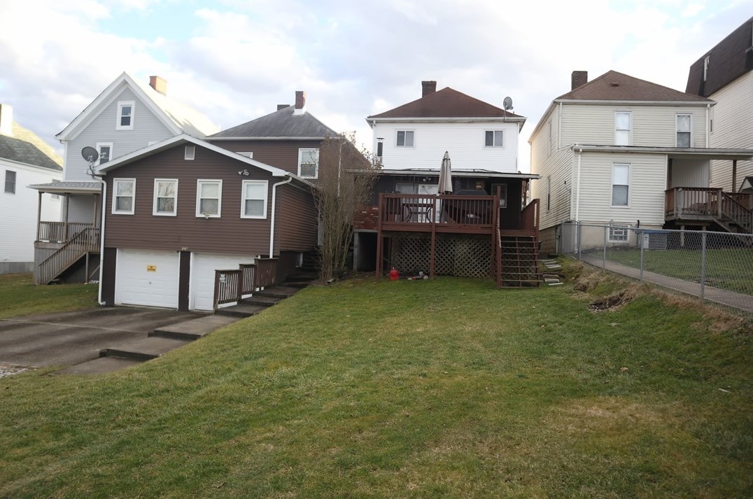 229 Smithfield St, Canonsburg, PA 15317
