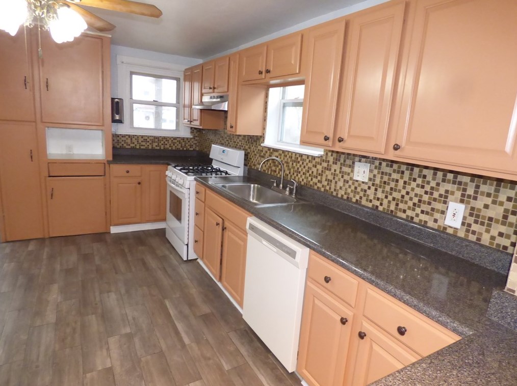 379 Porte St, Oakmont, PA 15139