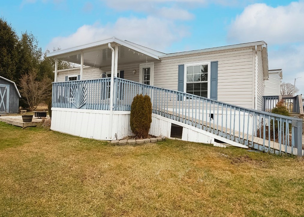 249 Erie Dr, Cheswick, PA 15024