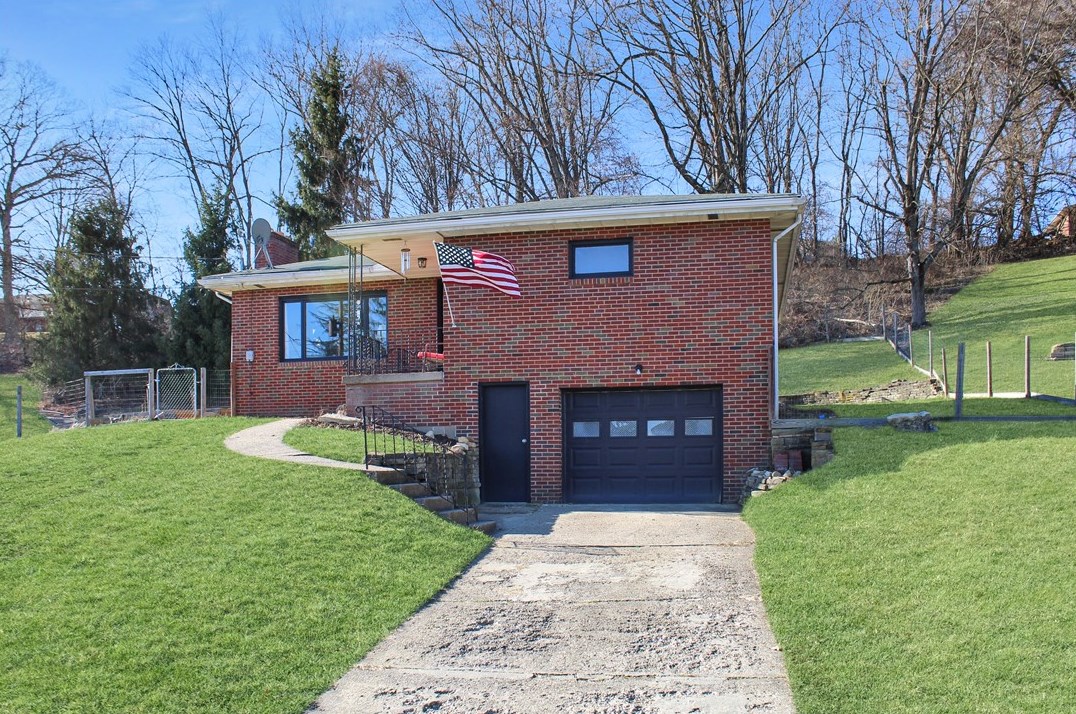 961 Williams St, Washington, PA 15301-5961
