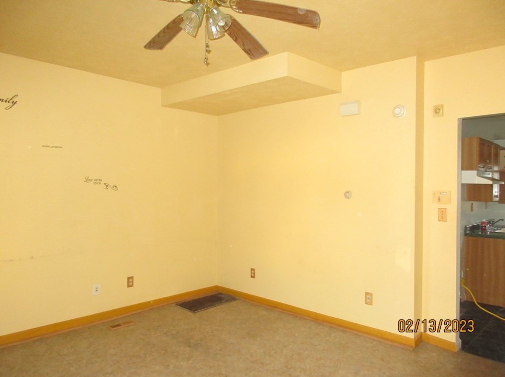 712 9th Ave, New Brighton, PA 15066