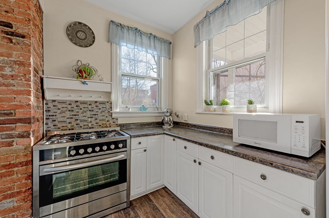 639 Walnut St, North Huntingdon PA  15642-3533 exterior