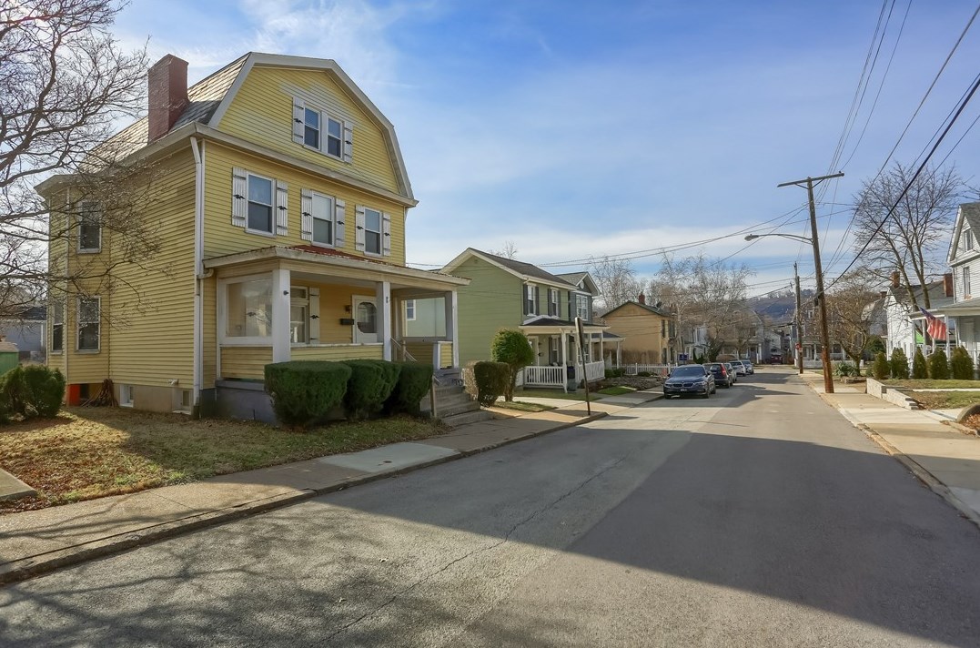 618 Mulberry St, Sewickley, PA 15143