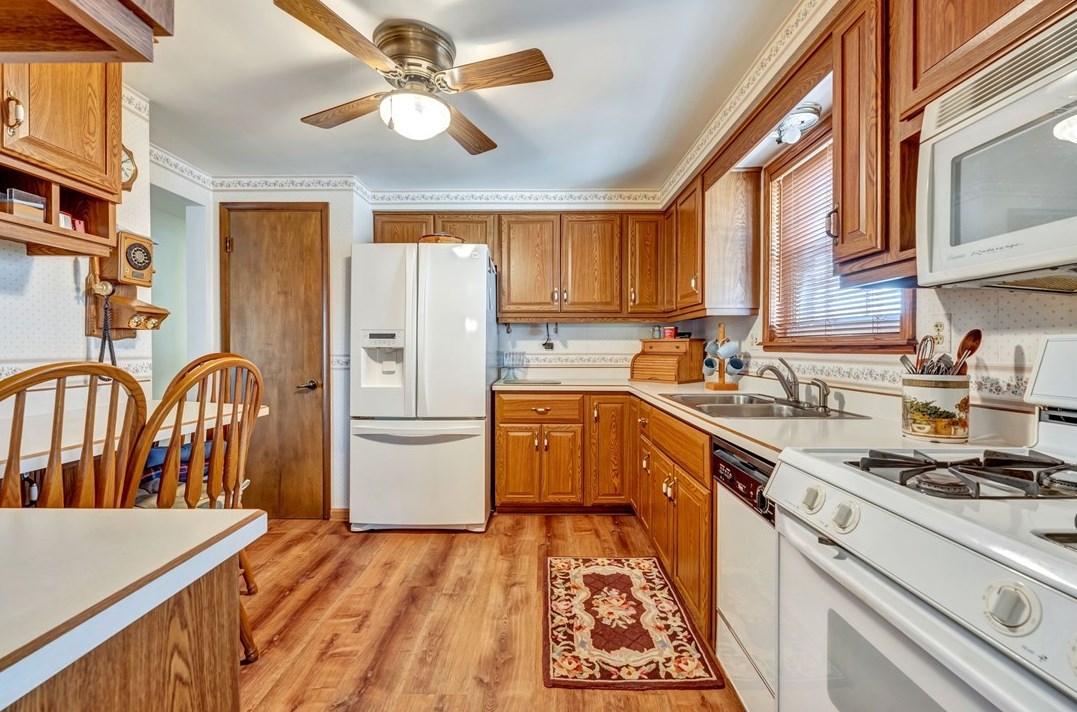 29 Victoria Dr, Finleyville, PA 15332