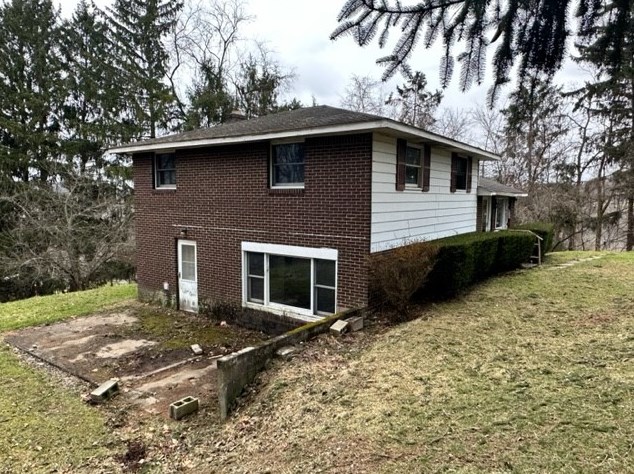515 Highland, Herminie, PA 15637