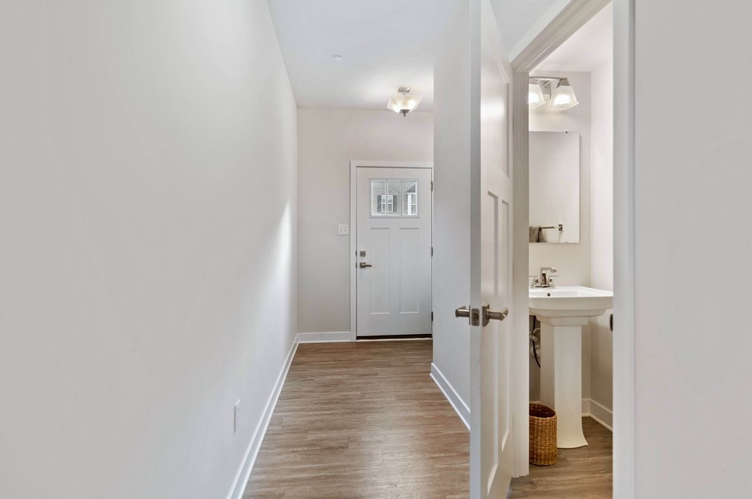 447 Greenwood Dr North, Canonsburg, PA 15317