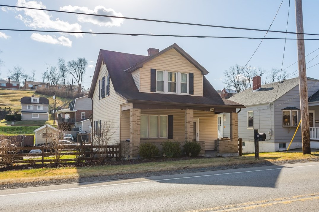 794 Bower Hill Rd, Bridgeville, PA 15017-2406