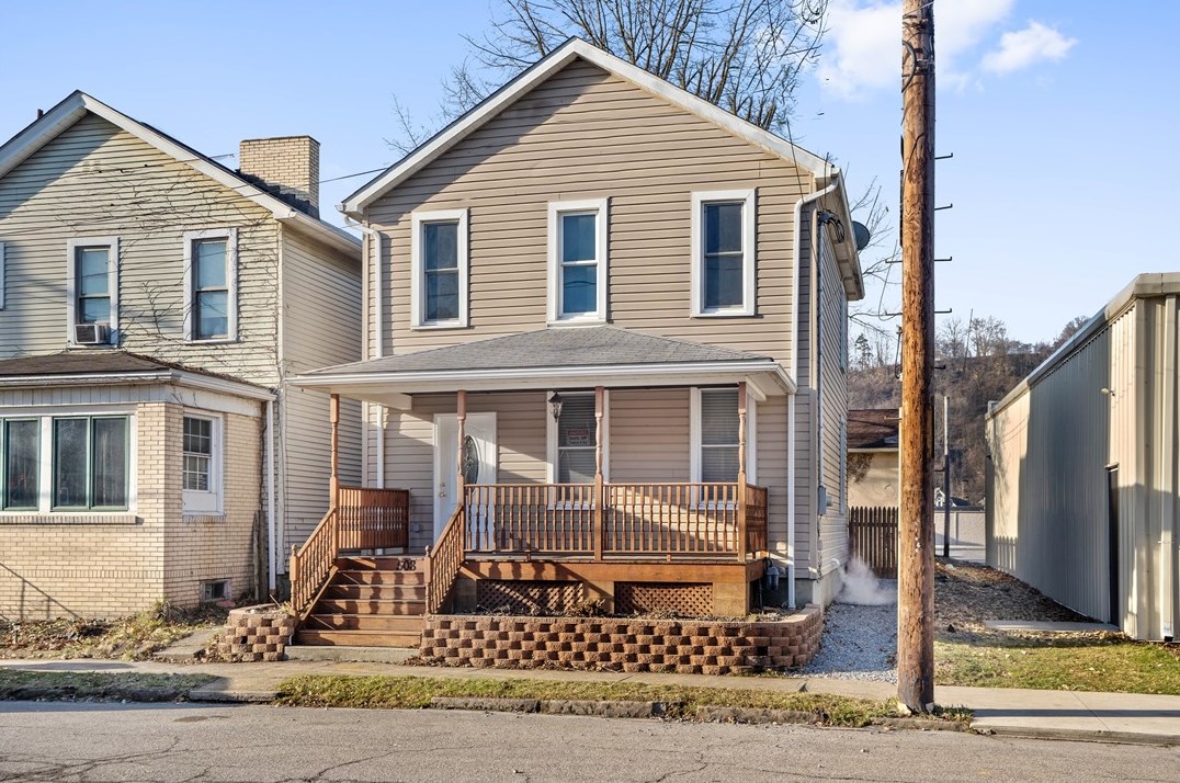 508 6th Ave, New Brighton, PA 15066