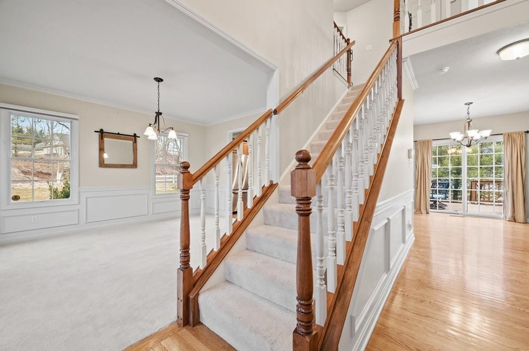100 Valley Brook Dr, Valencia, PA 16059