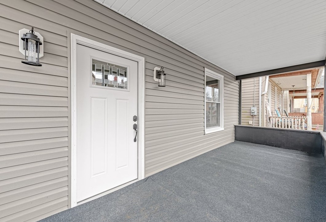1011 Summit St, Tarentum, PA 15084-1033