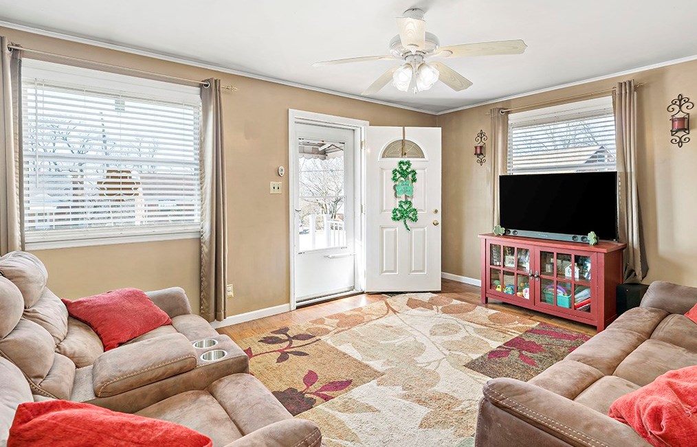 3105 Orris Rd, North Versailles, PA 15137-2213