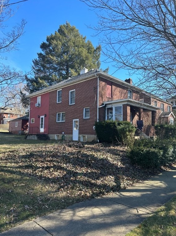 625 Welty St, Greensburg, PA 15601-4111