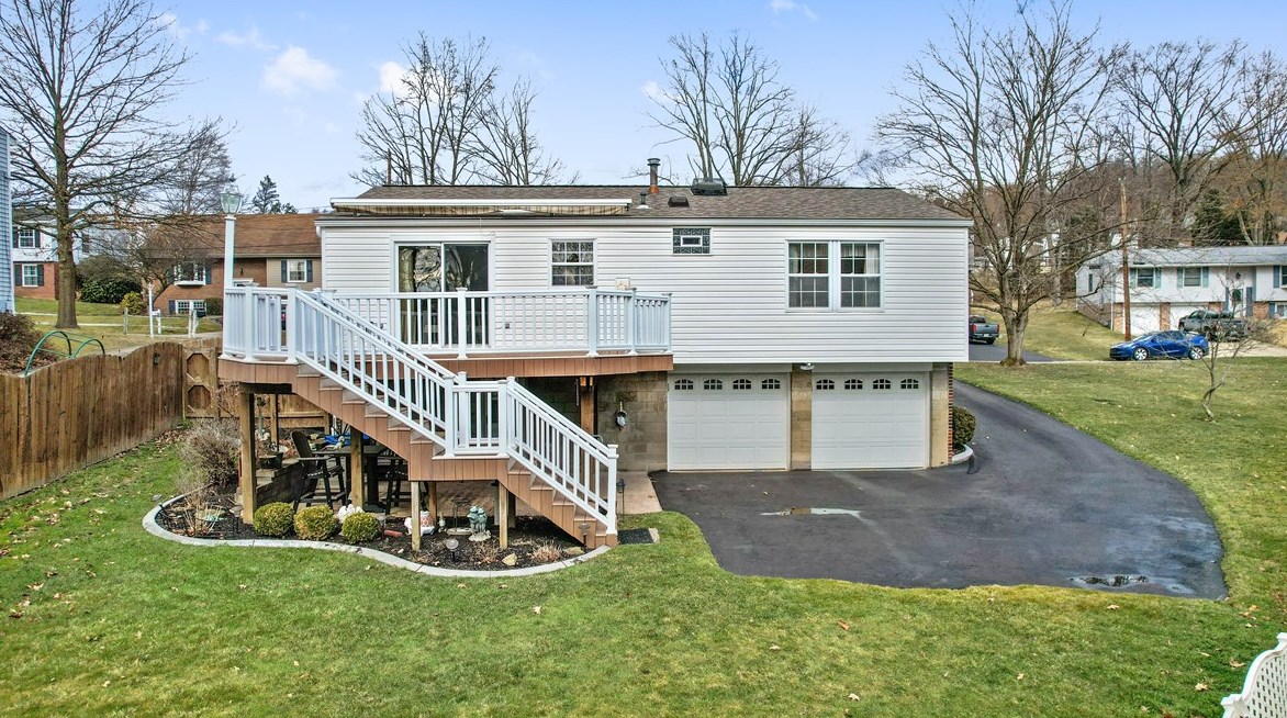 1522 Stonington Dr, Glenshaw, PA 15116